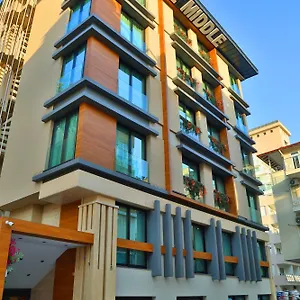 3* Hotel In The Middle